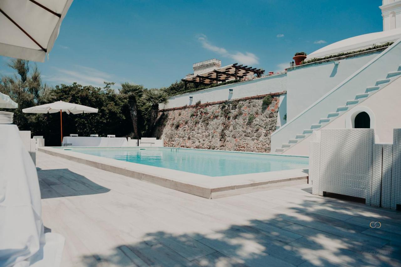 Villa Parisi Grand Hotel 卡斯蒂利翁切洛 外观 照片