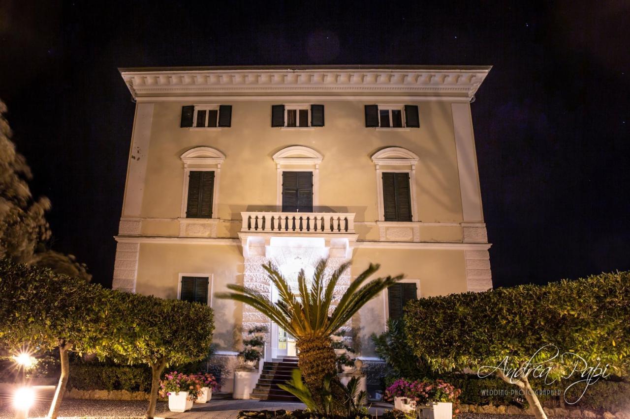 Villa Parisi Grand Hotel 卡斯蒂利翁切洛 外观 照片