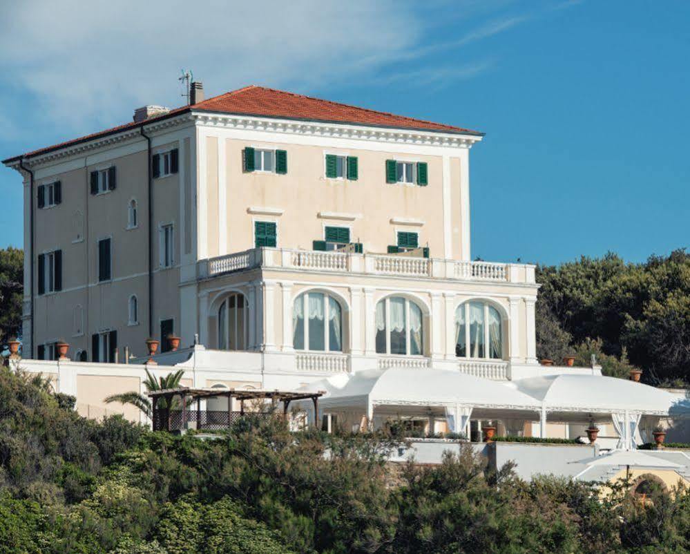 Villa Parisi Grand Hotel 卡斯蒂利翁切洛 外观 照片